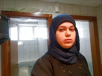 Секс секс мама з сином з бородатим колегою значно покращує день звільненого лікаря