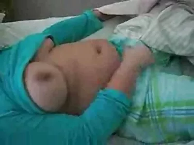 Зухвала бабуся все ще у чудовій формі, щоб мама і син секс зайнятися нестримним сексом