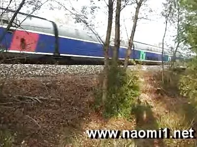 Білий транс у панчохах трахає чорну курча в порно син і мама позі ложки